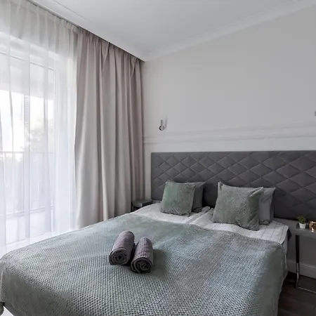 Urban Chic - Great Location- One Bedroom - Siedmiogrodzka 3 * Warsaw