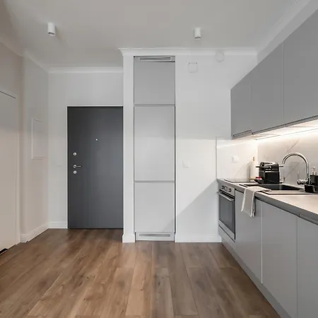 Urban Chic - Great Location- One Bedroom - Siedmiogrodzka 3 Apartment