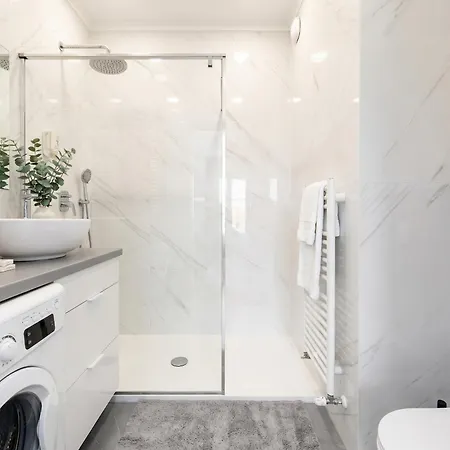 Urban Chic - Great Location- One Bedroom - Siedmiogrodzka 3 * ワルシャワ