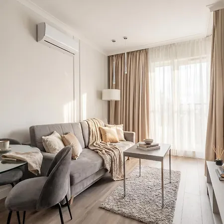 Apartment Urban Chic - Great Location- One Bedroom - Siedmiogrodzka 3 *